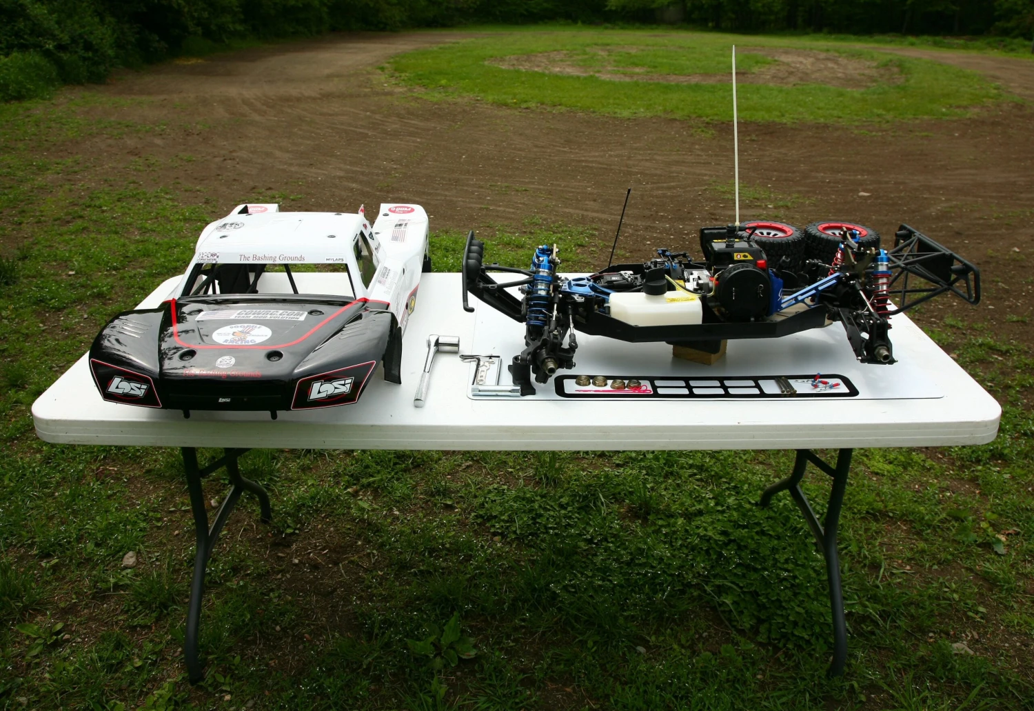 COW RC 24"x36" Pro-Mag Magnetic Flat Mat 3 COW RC 24"x36" Pro-Mag Magnetic Flat Mat