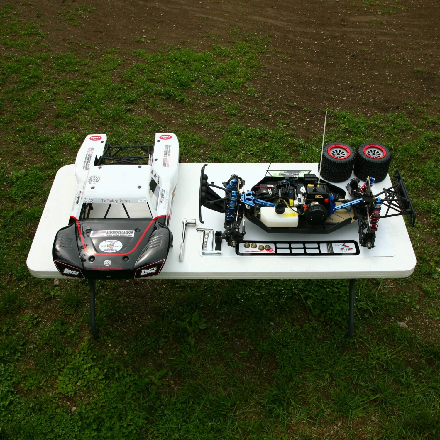 COW RC 24"x36" Standard Mag Magnetic Flat Mat 4 COW RC 24"x36" Standard Mag Magnetic Flat Mat - Image 2